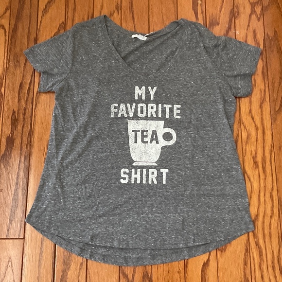 Tops - my favorite tea shirt, size L